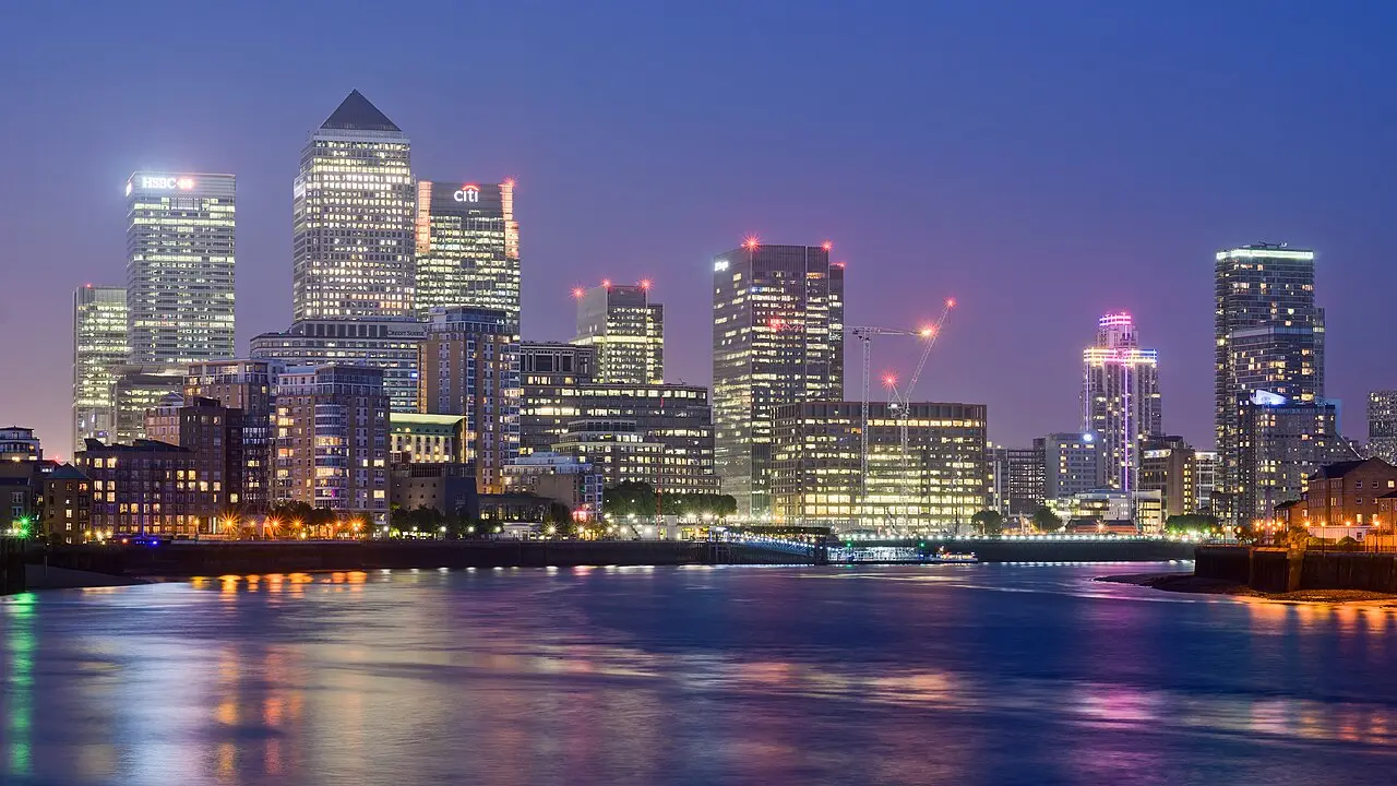 Canary Wharf seen from Limehouse