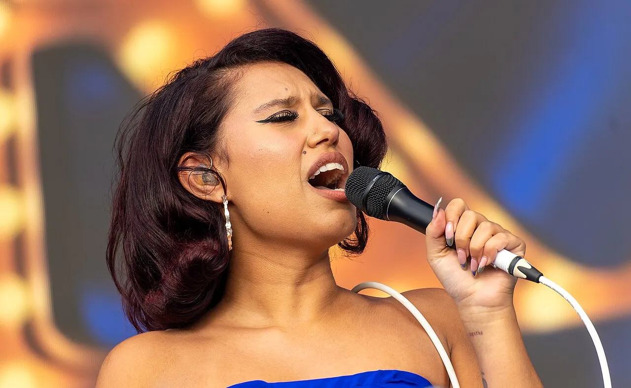 Raye performing at the Boardmasters festival